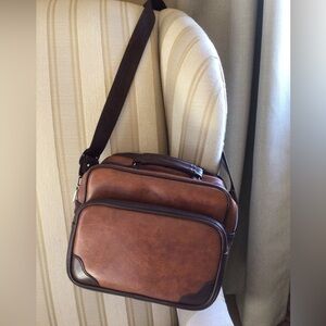 Retro vinyl foam lined camera bag